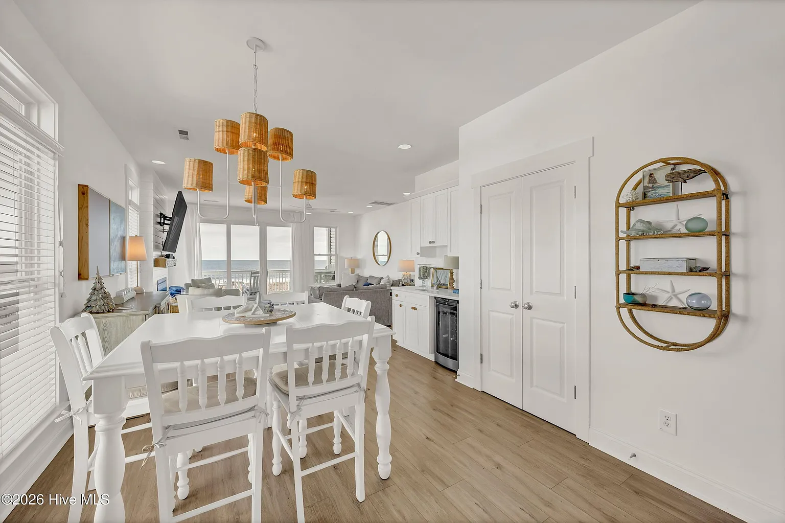 f28b170054067d88ba9b563f3490e782 uncropped scaled within 1536 1152