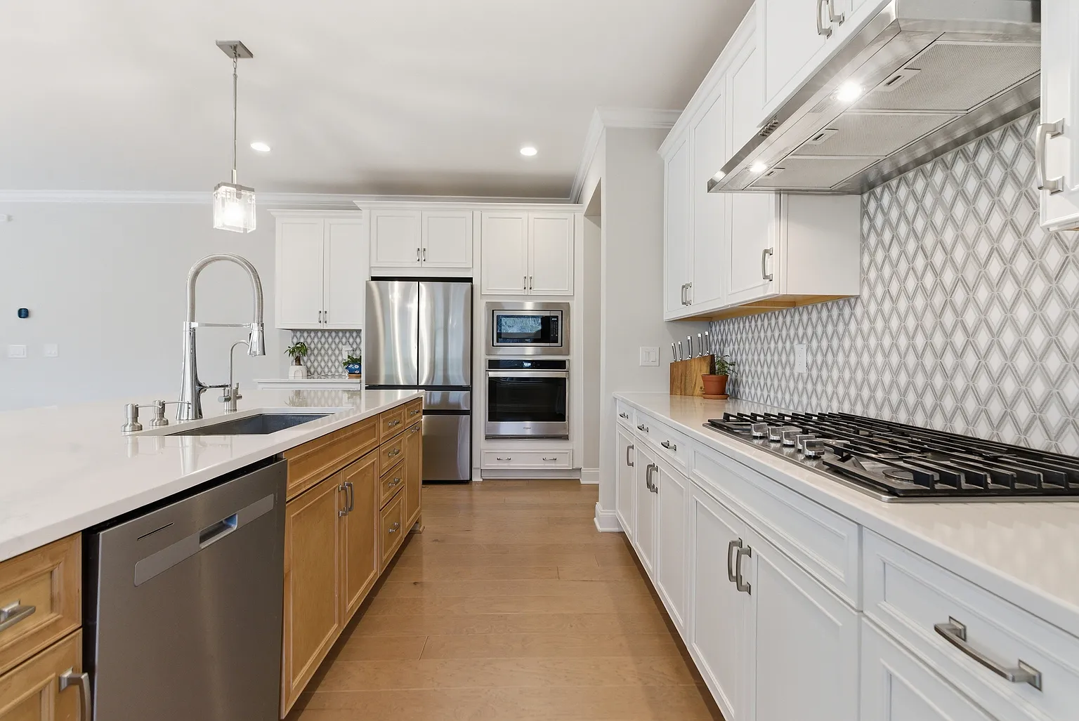 476b49e5be00e6010e7e23dc3dc83e98 uncropped scaled within 1536 1152