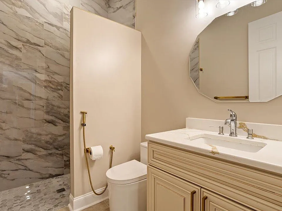 d9f475ee20c9670a784bba2432bc2b89 cc ft 960